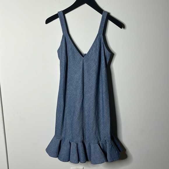 elle sasson Dresses & Skirts - Ladies ELLE SASSON DRESS